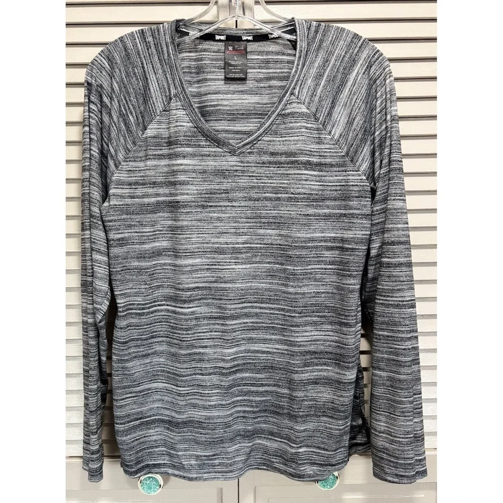 Tap Out Gray/Black Long Sleeve V Neck Soft‎ Top Size Large Casual Activewear